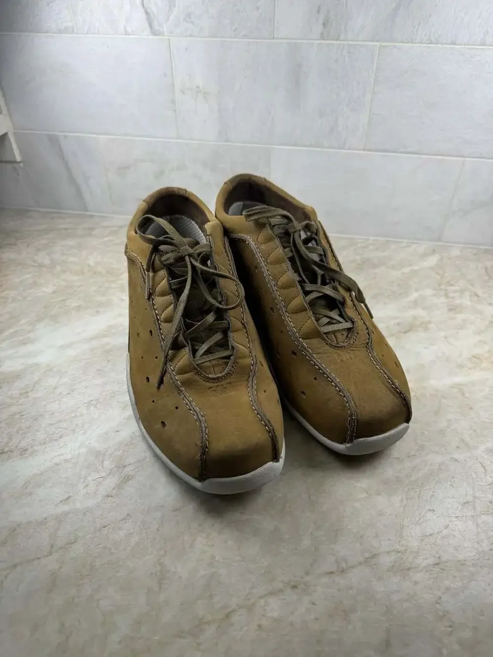 Helly Hansen Brown Suede Non-Marking Deck Sneakers Size 10.5